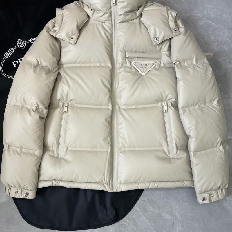 Pra*a down coat